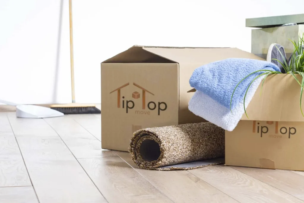 Umzugskartons von TipTop Move – Umzugskosten in Konstanz planen